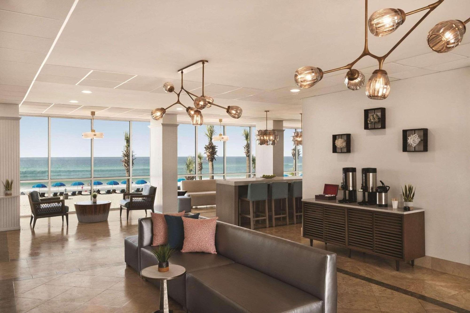 Radisson Beachfront Hotel - Панама-Сити Экстерьер фото